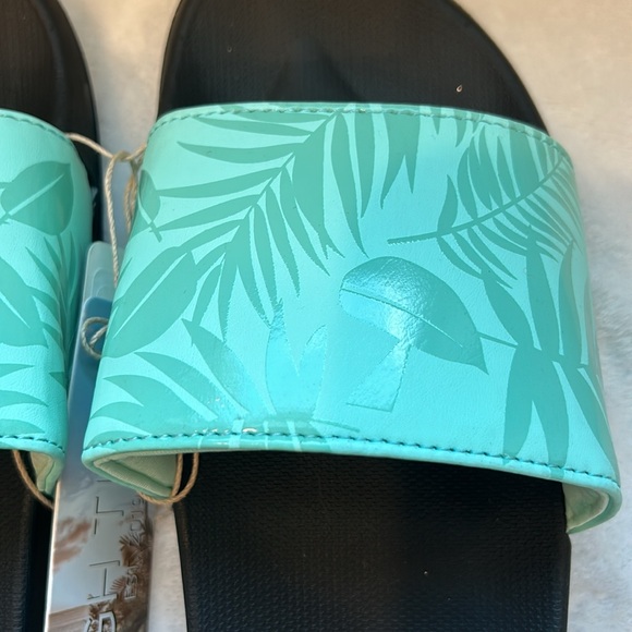 High Tide Tropical Slide Sandals - Picture 2 of 6